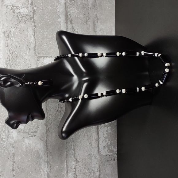 Black Onyx/Biwa Pearl Necklace/Earrings - Picture 1 of 6